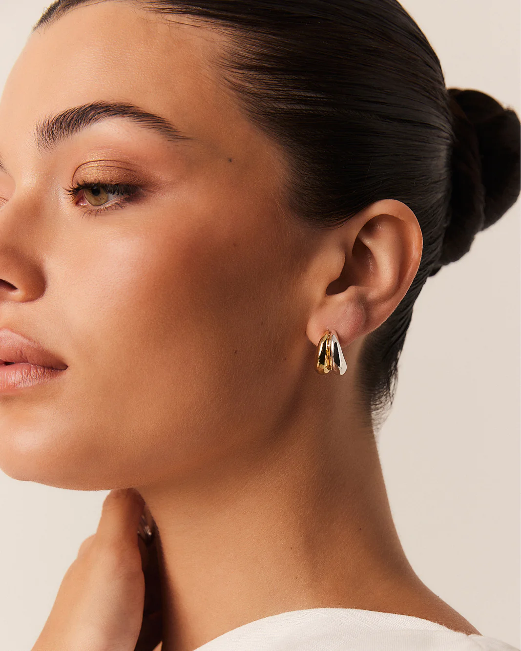 ELARA EARRINGS - GOLD PLATED 18K-STERLING SILVER - Image 2